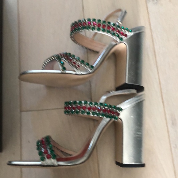 Gucci Silver Bertie Leather with Crystals Sandals - Picture 3 of 12